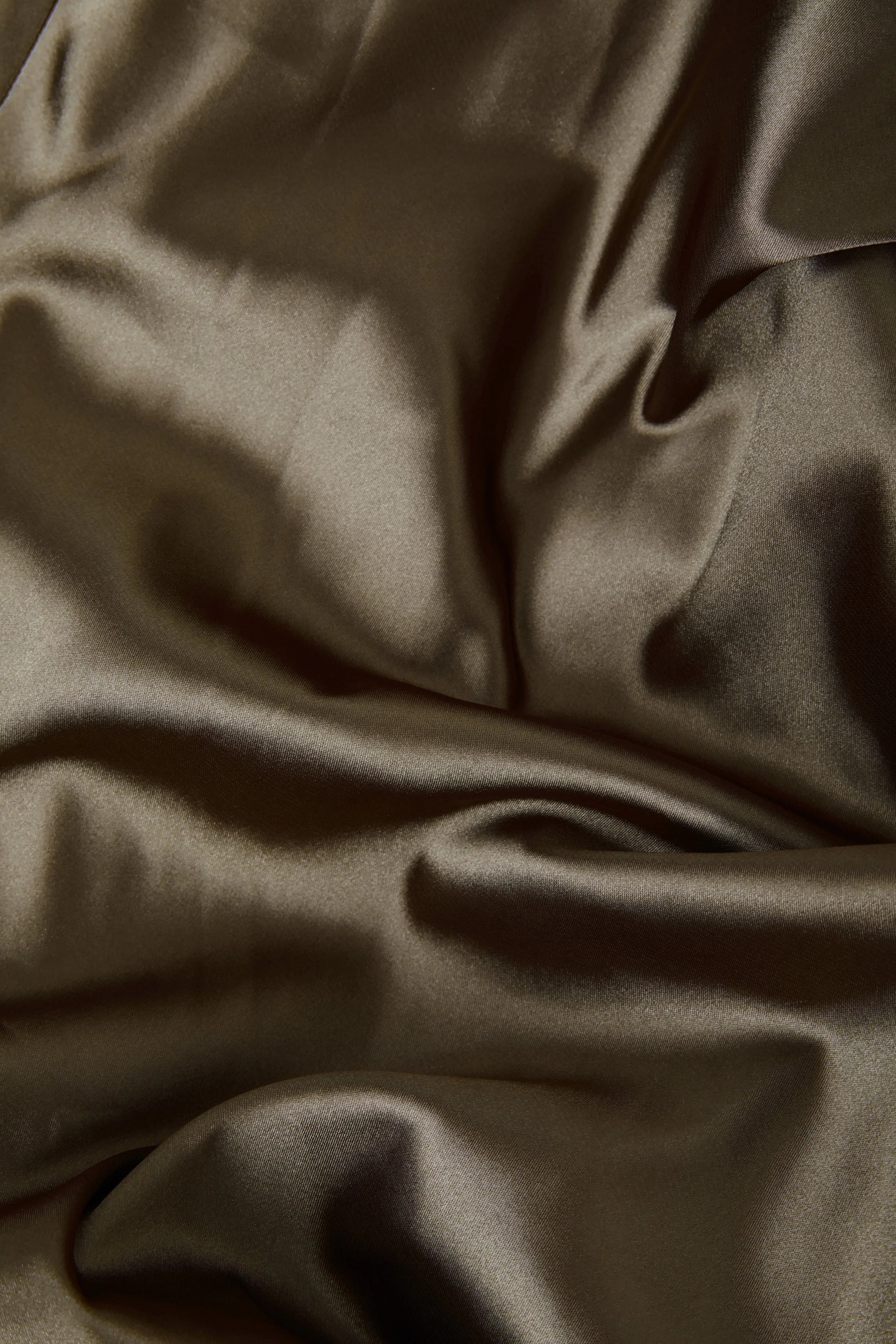 Silky Satin Midi Olive - Image 8